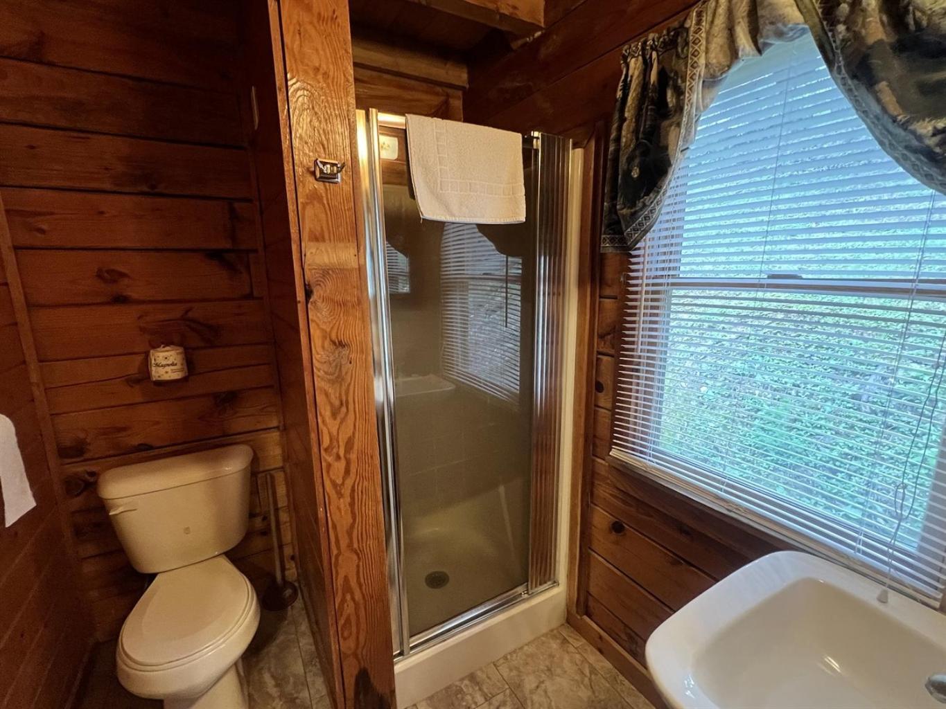 Cozy Cabin With Breathtaking Views Near Dollywood ピジョンフォージ エクステリア 写真
