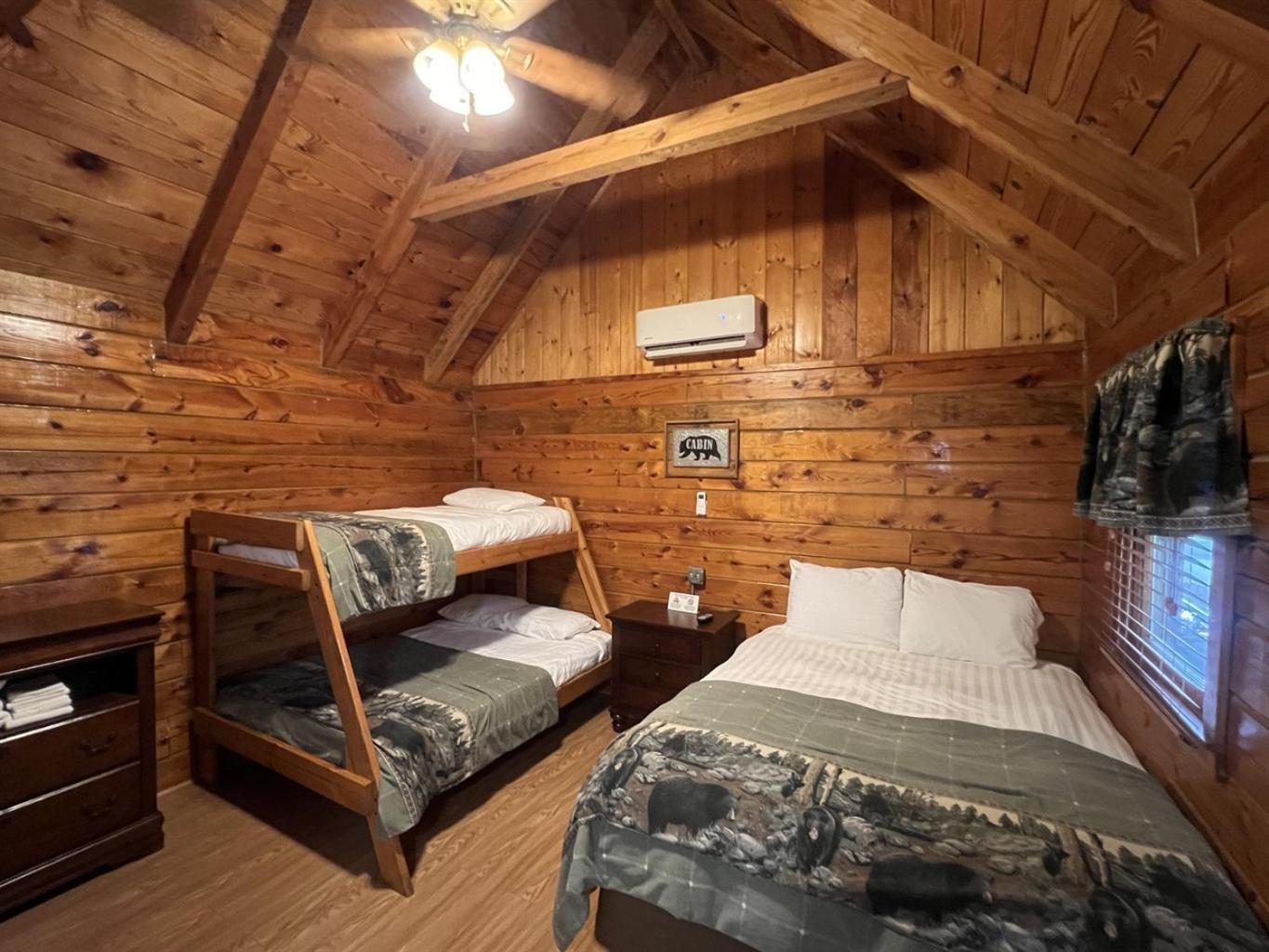 Cozy Cabin With Breathtaking Views Near Dollywood ピジョンフォージ エクステリア 写真